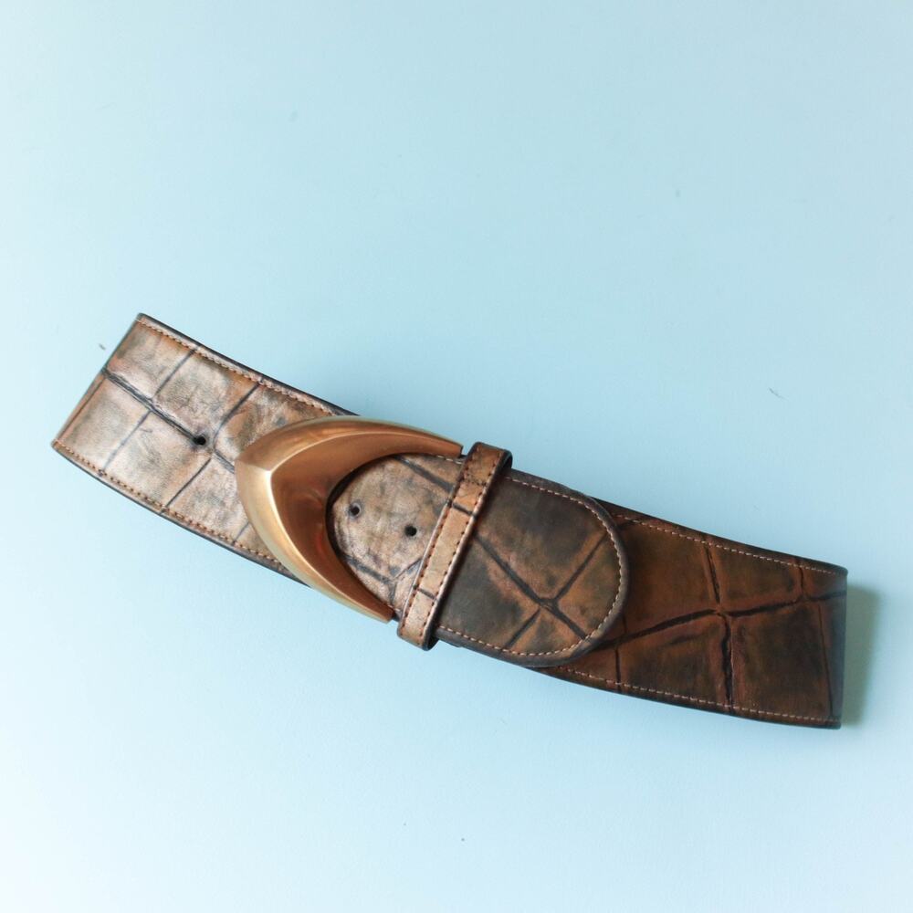 Accessories By Marla Made in USA Vintage Genuine Leather Gold Wide Waist Belt